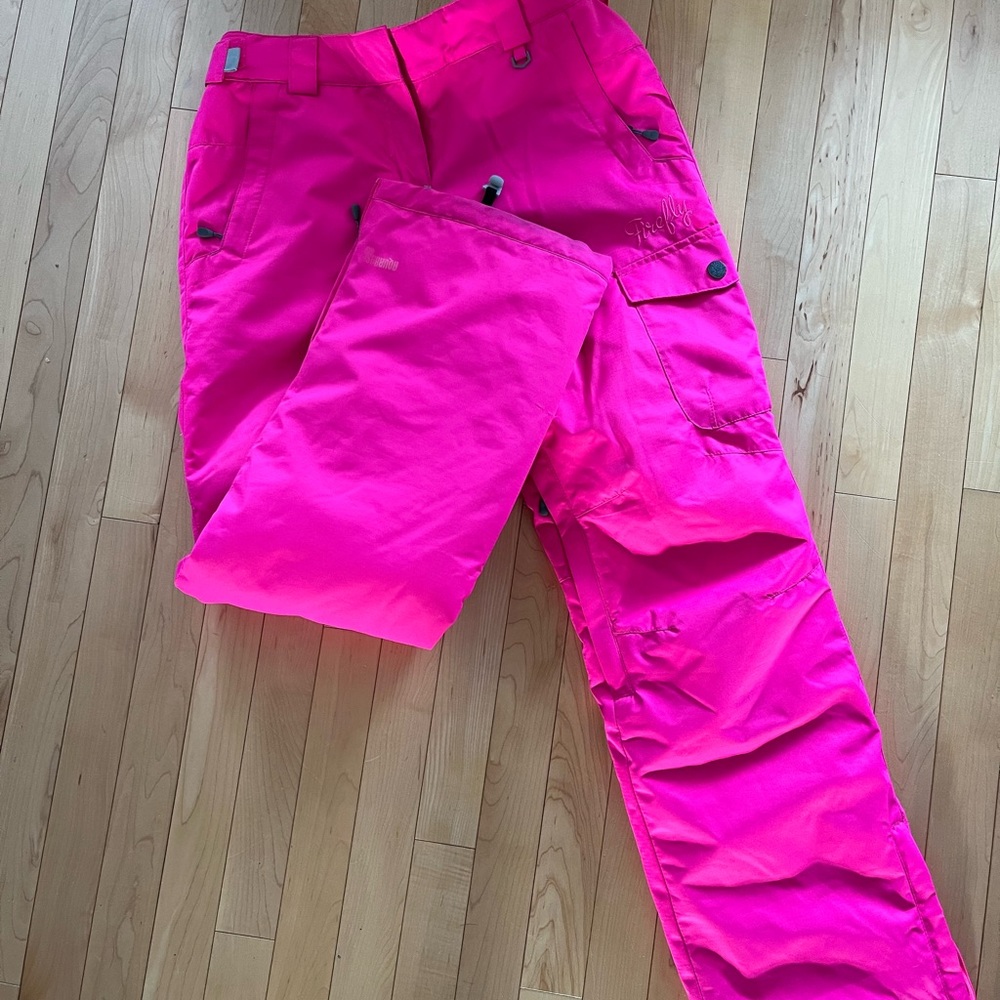 Woman’s Snow Pants
